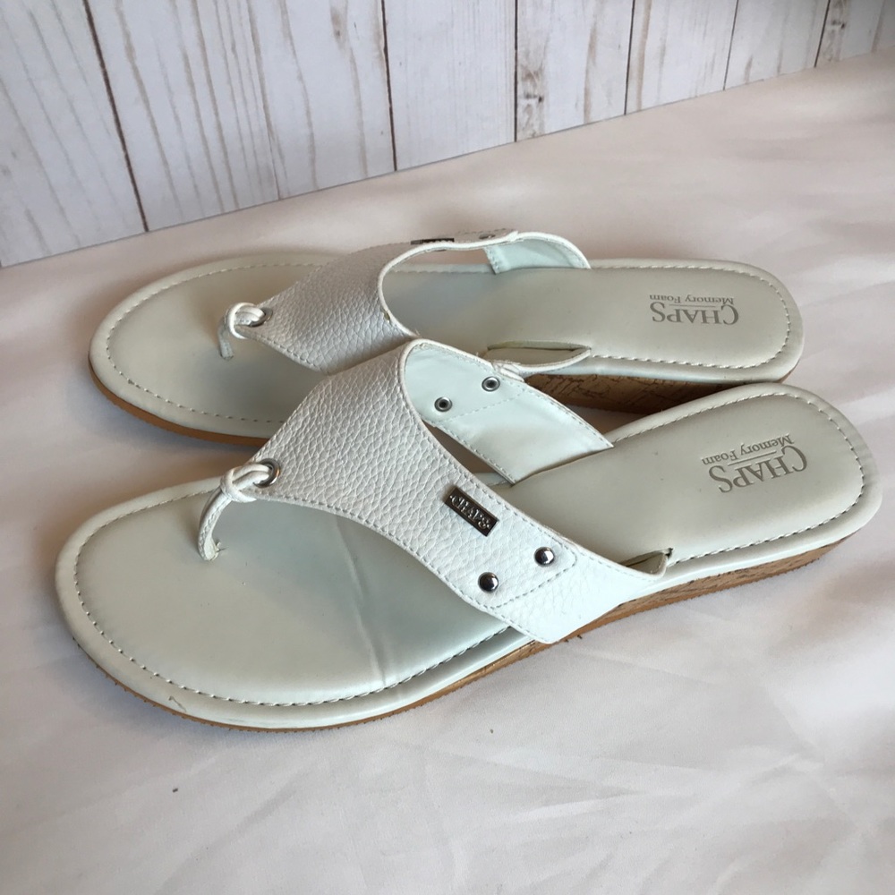 NWOT Chaps Memory Foam Flip flop Sandal Size L